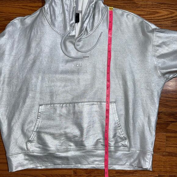 Noli Silver Metallic Chrome Pullover Hoodie Size Large *Flawed* - Picture 10 of 16